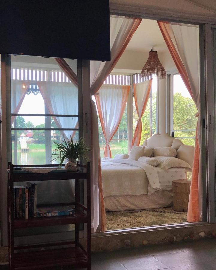 River Flow House Bangtanod Photharam Esterno foto